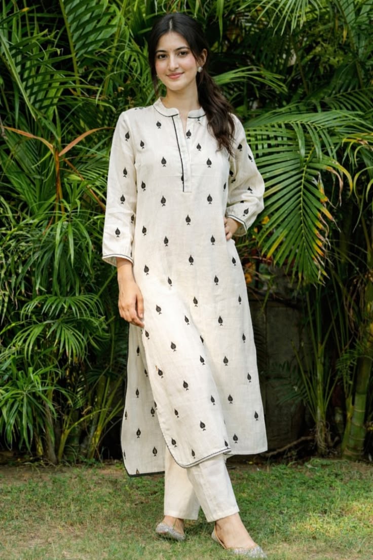 White Minimal Printed Straight Kurta